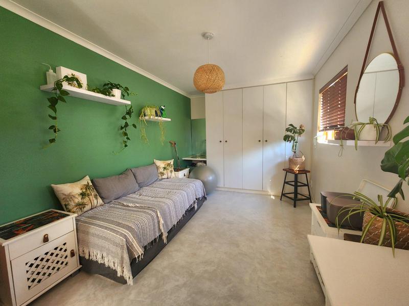 4 Bedroom Property for Sale in Die Wingerd Western Cape
